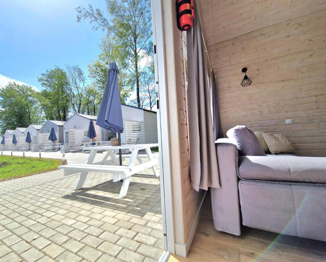 Lumi Resort Domki Letniskowe Z Podgrzewanym Basenem Rewal Exterior photo