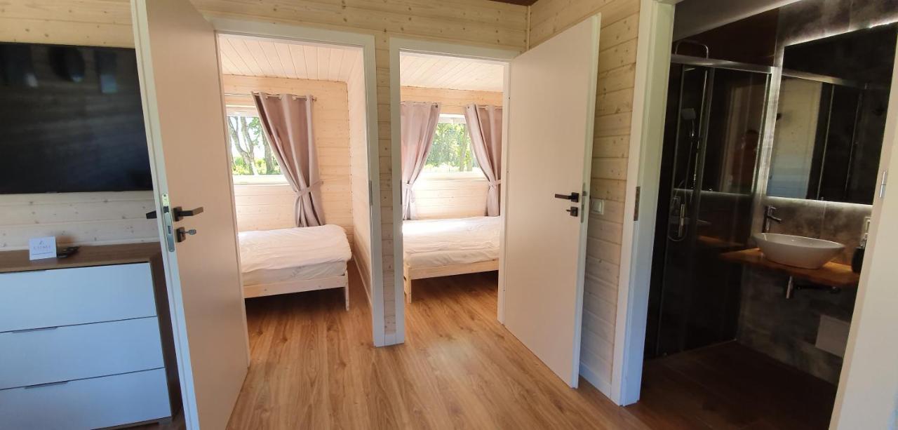Lumi Resort Domki Letniskowe Z Podgrzewanym Basenem Rewal Exterior photo
